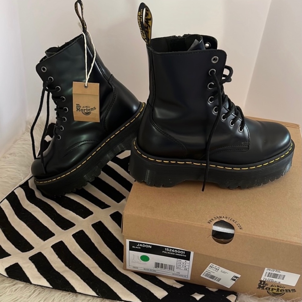 Dr. Martens "Jadon 8 Eye Boots- brand new with box and tags - Size US 8 / EU 39